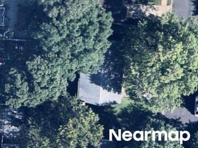 House for sale in Malverne Park Oaks, Lakeview