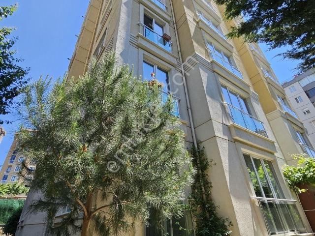 Ümraniye, İstanbul içerisinde kiralık mülk
