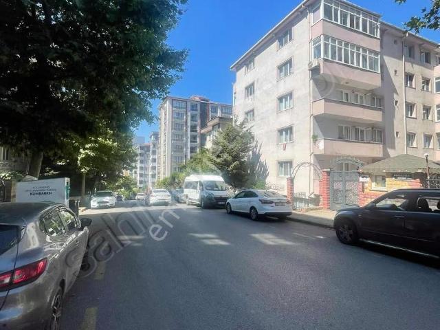 Ümraniye, İstanbul içerisinde kiralık mülk