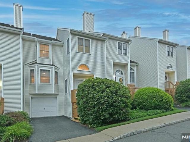 House for sale in Lincoln Park, New Jersey