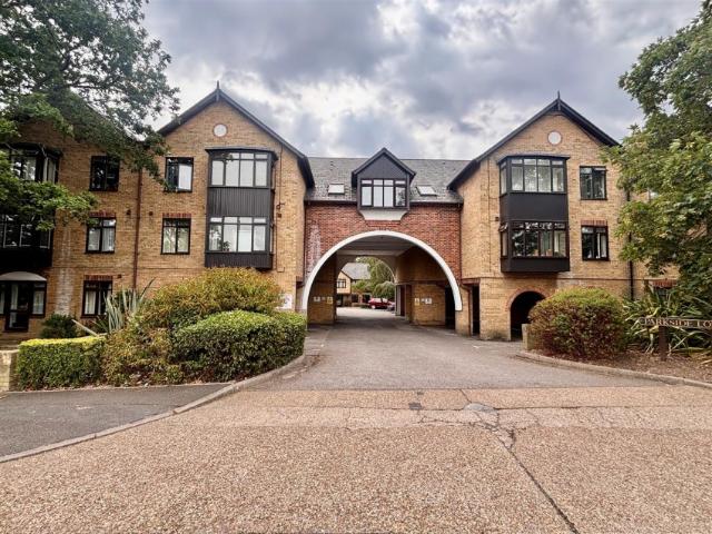 House for rent in Lessness Heath, Greater London