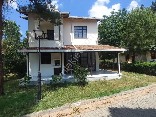 Marmaraereğlisi içerisinde kiralık Villa