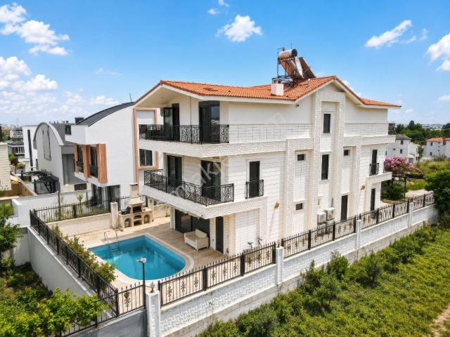 Muratpaşa, Antalya içerisinde satılık Villa