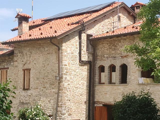 Casa in vendita a Calestano, Reggio Emilia