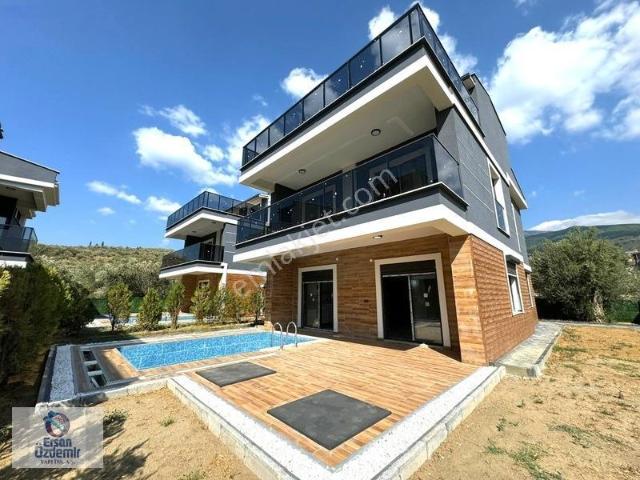 Edremit, Balikesir içerisinde satılık Villa