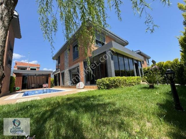 Edremit, Balikesir içerisinde satılık Villa