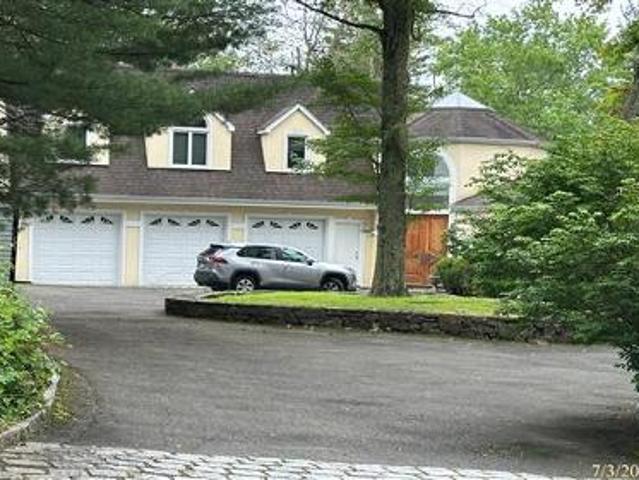 House for sale in Cos Cob, Connecticut