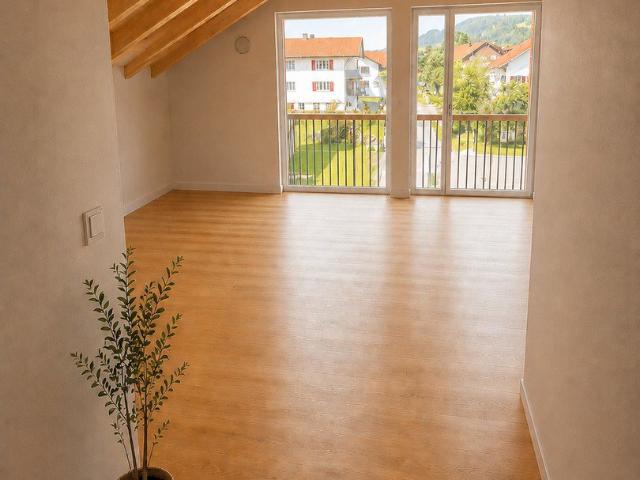 Dachgeschosswohnung mieten in Oy-Mittelberg, Bayern