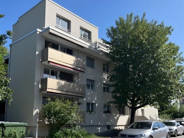 Attikawohnung mieten in Einigen, Zürich