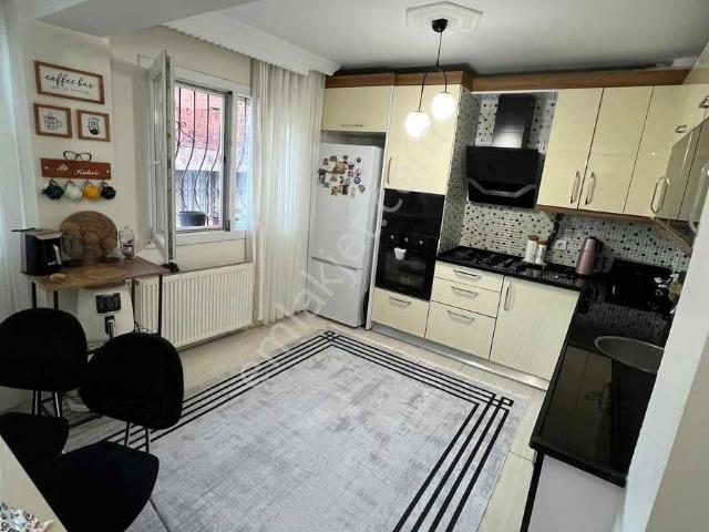 Yeni Çamlık, Karabağlar içerisinde kiralık mülk