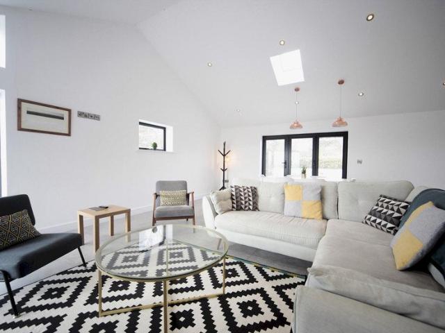 House for rent in Llangristiolus