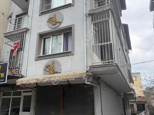 Akhisar, Manisa içerisinde satılık mülk