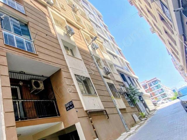 Bornova, İzmir içerisinde satılık mülk