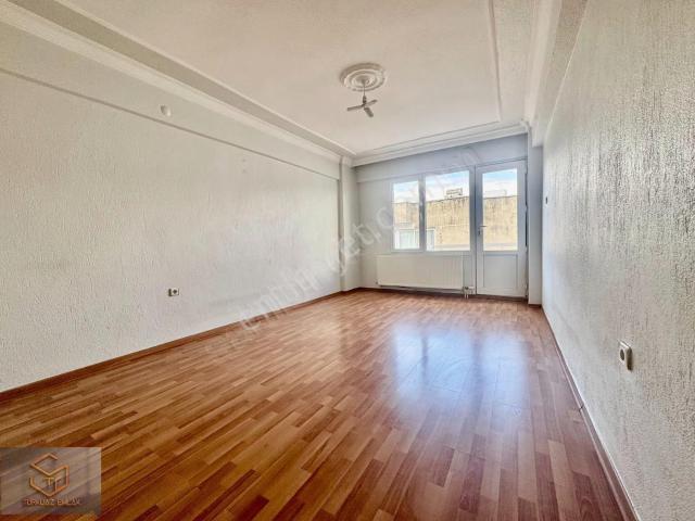 Menemen, İzmir içerisinde kiralık mülk
