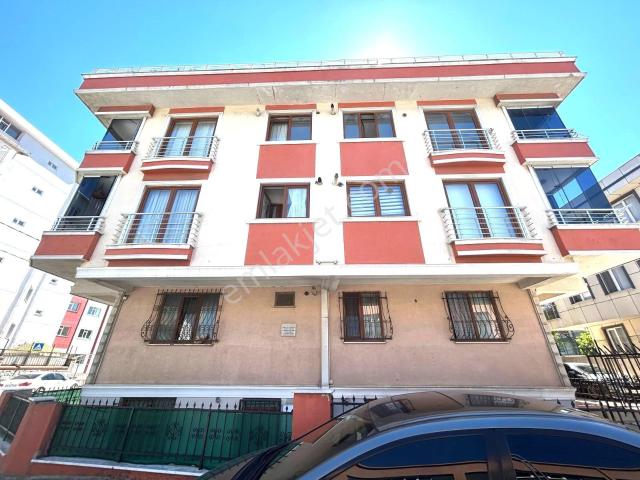 Ataşehir, İstanbul içerisinde kiralık mülk