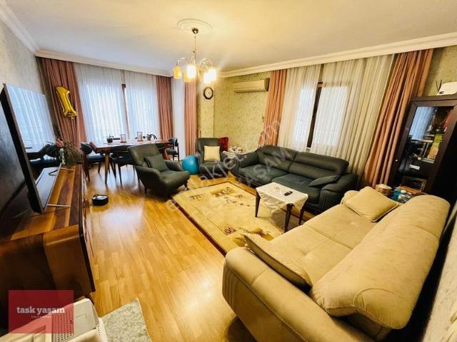 Ataşehir, İstanbul içerisinde satılık mülk