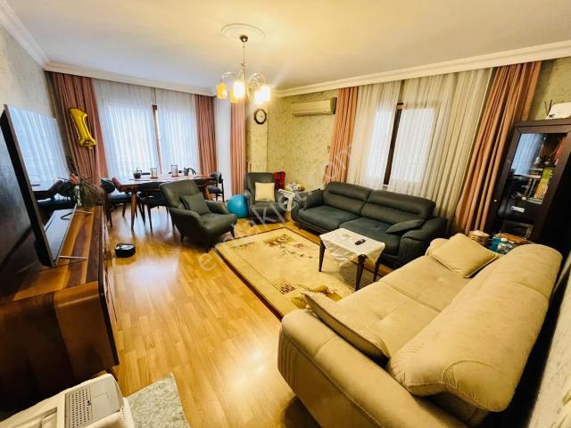 Esatpaşa Mahallesi, Ataşehir içerisinde satılık mülk