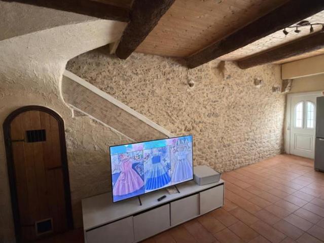 Maison vente à Narbonne, Escales