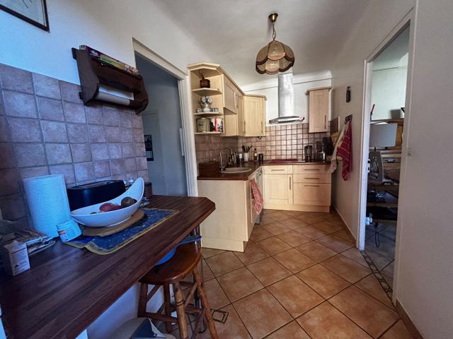 Maison vente à Narbonne, Escales