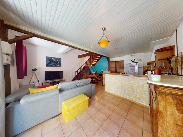 Maison vente à Narbonne, Escales