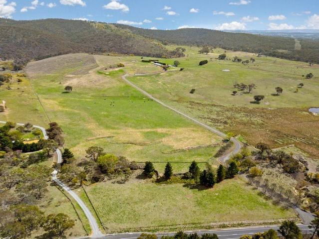 Cottage for sale in Sutton, New South Wales