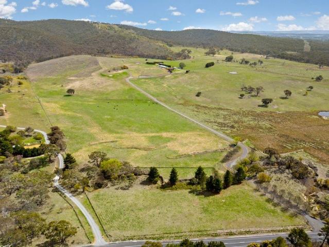 Cottage for sale in Sutton, New South Wales