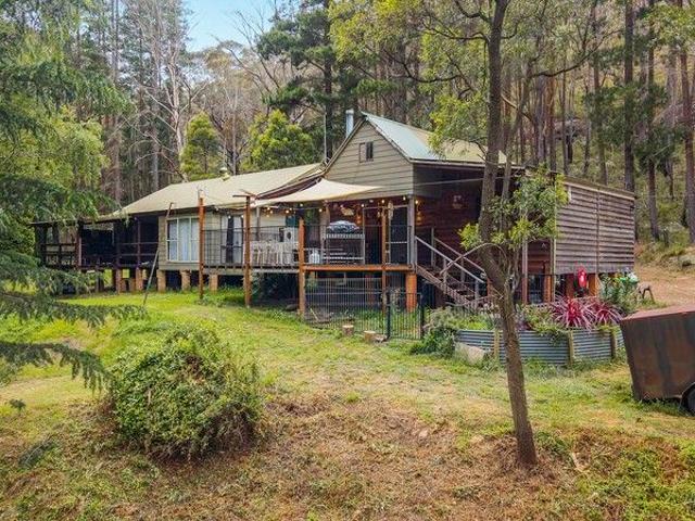 Cottage for sale in Lithgow, New South Wales
