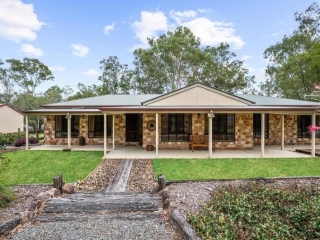 Cottage for rent in South Maclean, Greater Brisbane