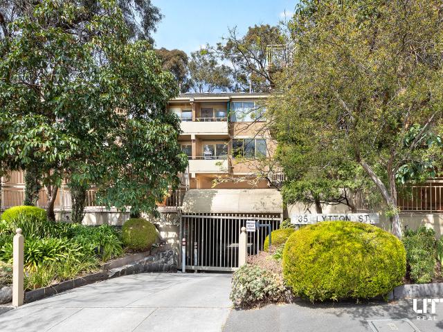Apartment for rent in Carlton