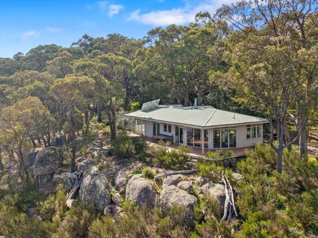 Cottage for sale in Tallarook, Victoria