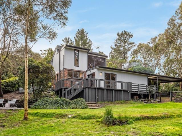 House for sale in Stirling, South Australia