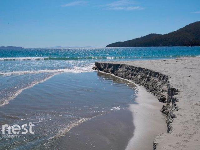 House for sale in Adventure Bay, Tasmania
