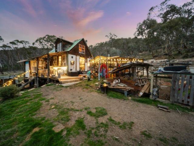 House for sale in Shannons Flat, New South Wales