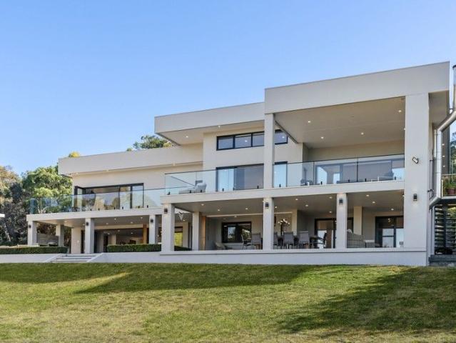 House for sale in Binalong Bay, Tasmania