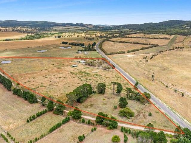 Cottage for sale in Tirrannaville, New South Wales