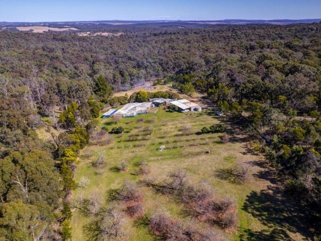 Cottage for sale in Canyonleigh, New South Wales