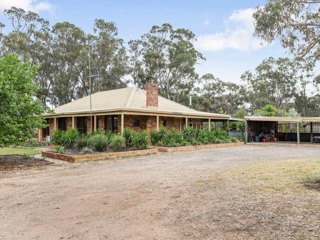 Cottage for sale in City of Greater Bendigo, Victoria