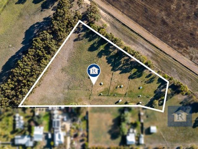 Land for sale in Cressy, Victoria