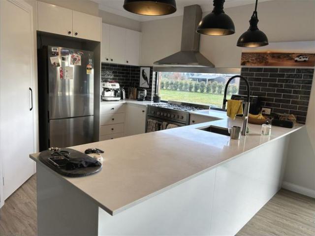 House for rent in Elaine, Victoria