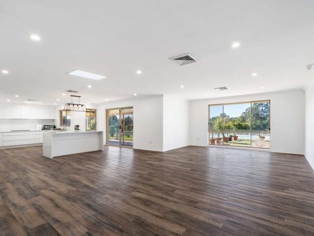 House for rent in Nowra Hill, Shoalhaven City Council