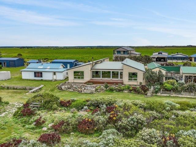 House for sale in Port MacDonnell, The District Council of Grant