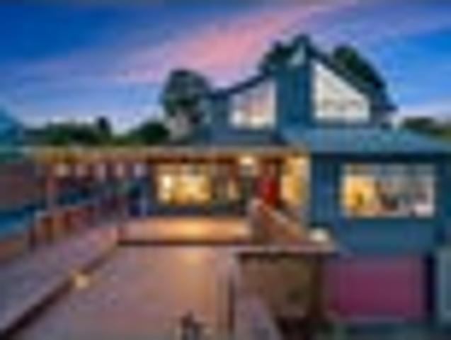 House for sale in Oratia