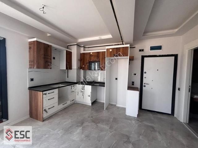 Yenişehir, Mersin içerisinde satılık mülk