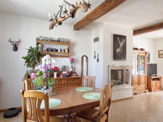 Maison vente à Beauvais, Esches