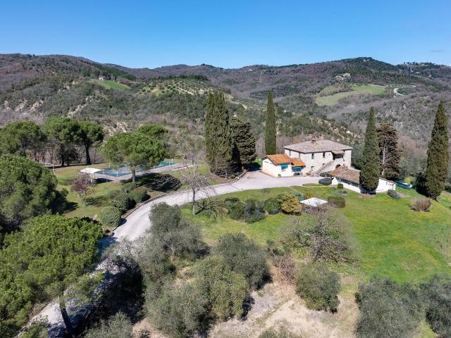 Casa in vendita a Corciano, Umbria