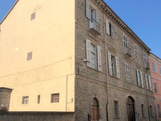 Villa Indipendente in vendita a Piemonte, Asti