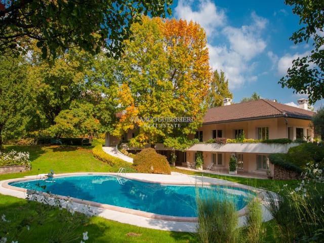 Villa Indipendente in vendita a Campofiorenzo, Casatenovo