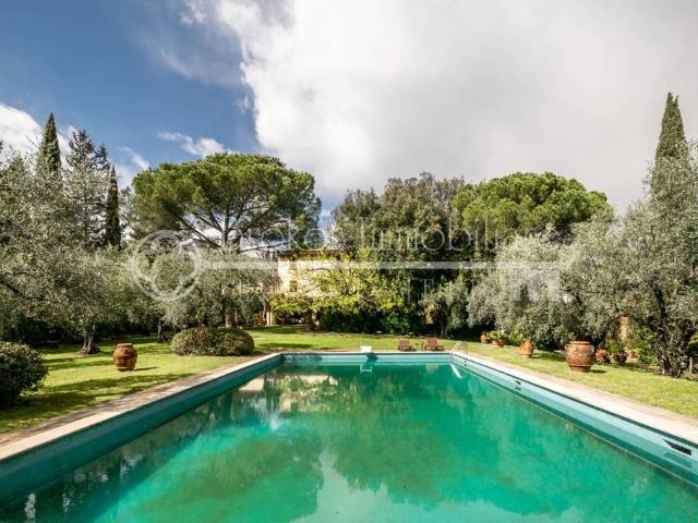 Villa Indipendente in vendita a Uzzano E Castello, Pistoia