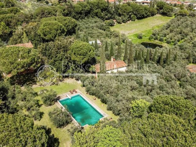 Villa Indipendente in vendita a Uzzano E Castello, Toscana