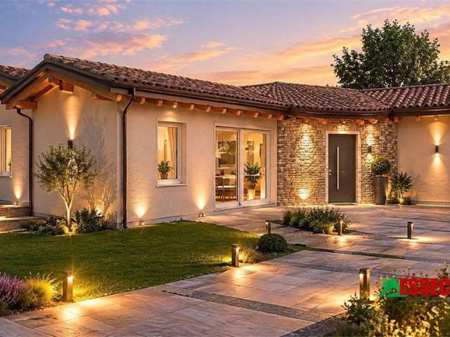 Villa Indipendente in vendita a Cassano D'adda, Lombardia